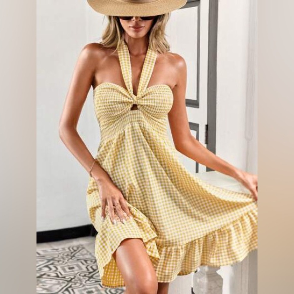 Gingham Women's Twisted Halter